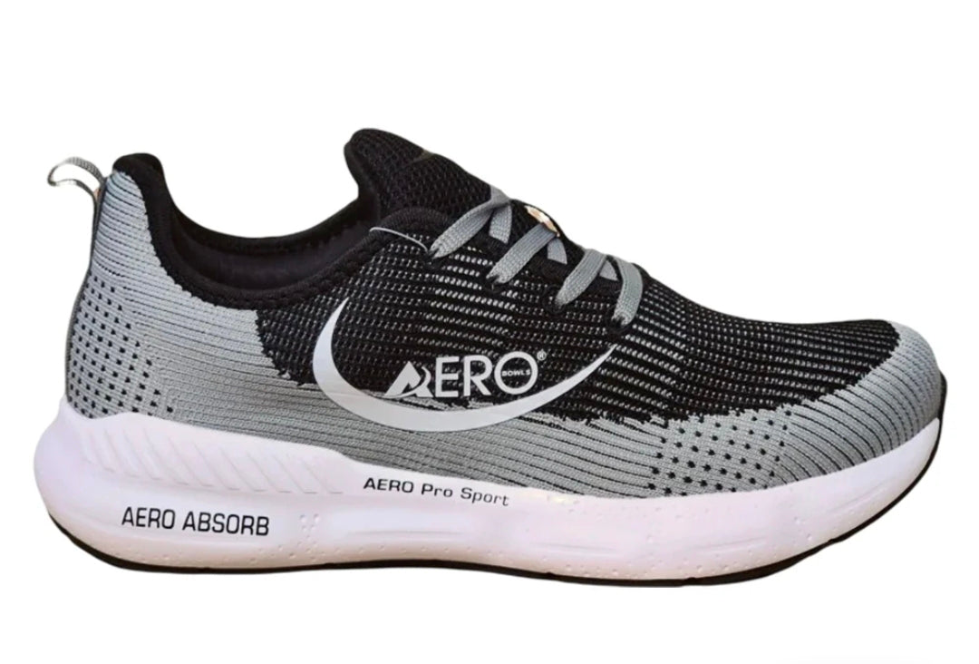 AERO UTOPIA BLACK SHOES